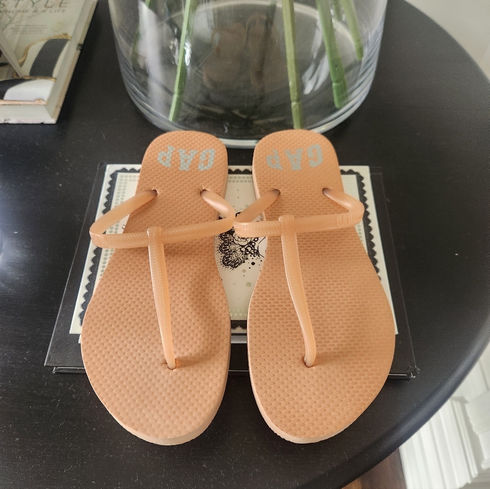 GAP Sandals